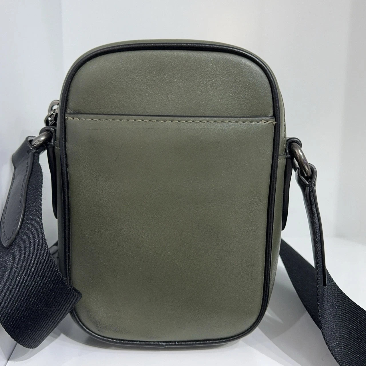 Coach Disney Snow White Skull Green Calfskin Crossbody Phone Bag Women