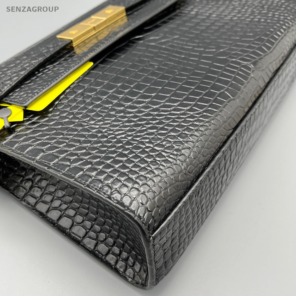 Saint Laurent Manhattan MM Shoulder Bag Crossbody Black Gold Women Classic