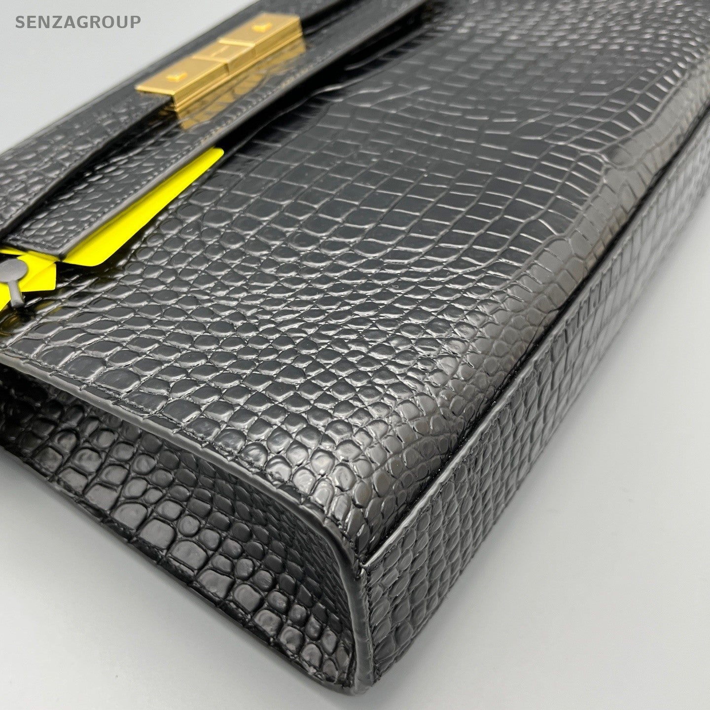 Saint Laurent Manhattan MM Shoulder Bag Crossbody Black Gold Women Classic