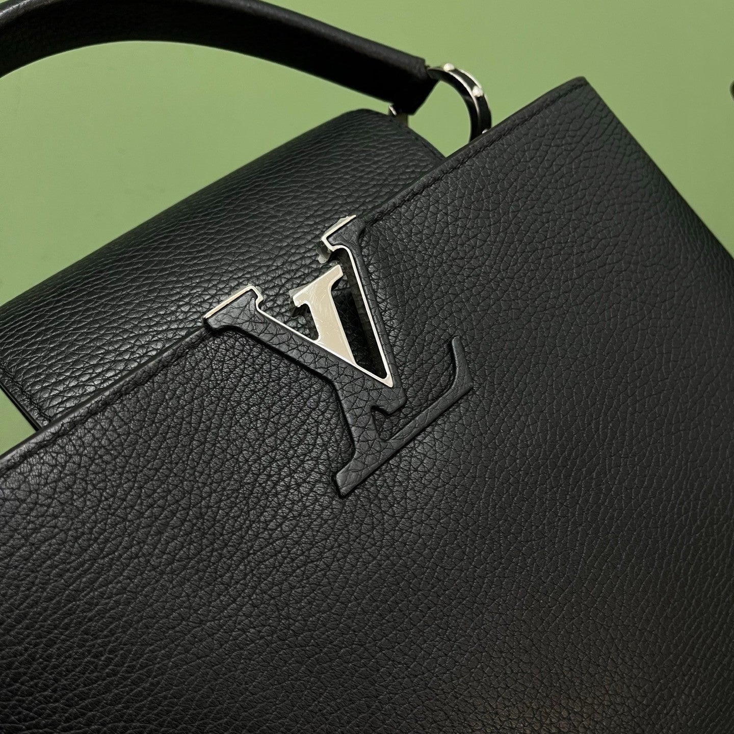 Louis Vuitton Capucines 2Way Top Handle Bag Crossbody Black Silver Women Classic