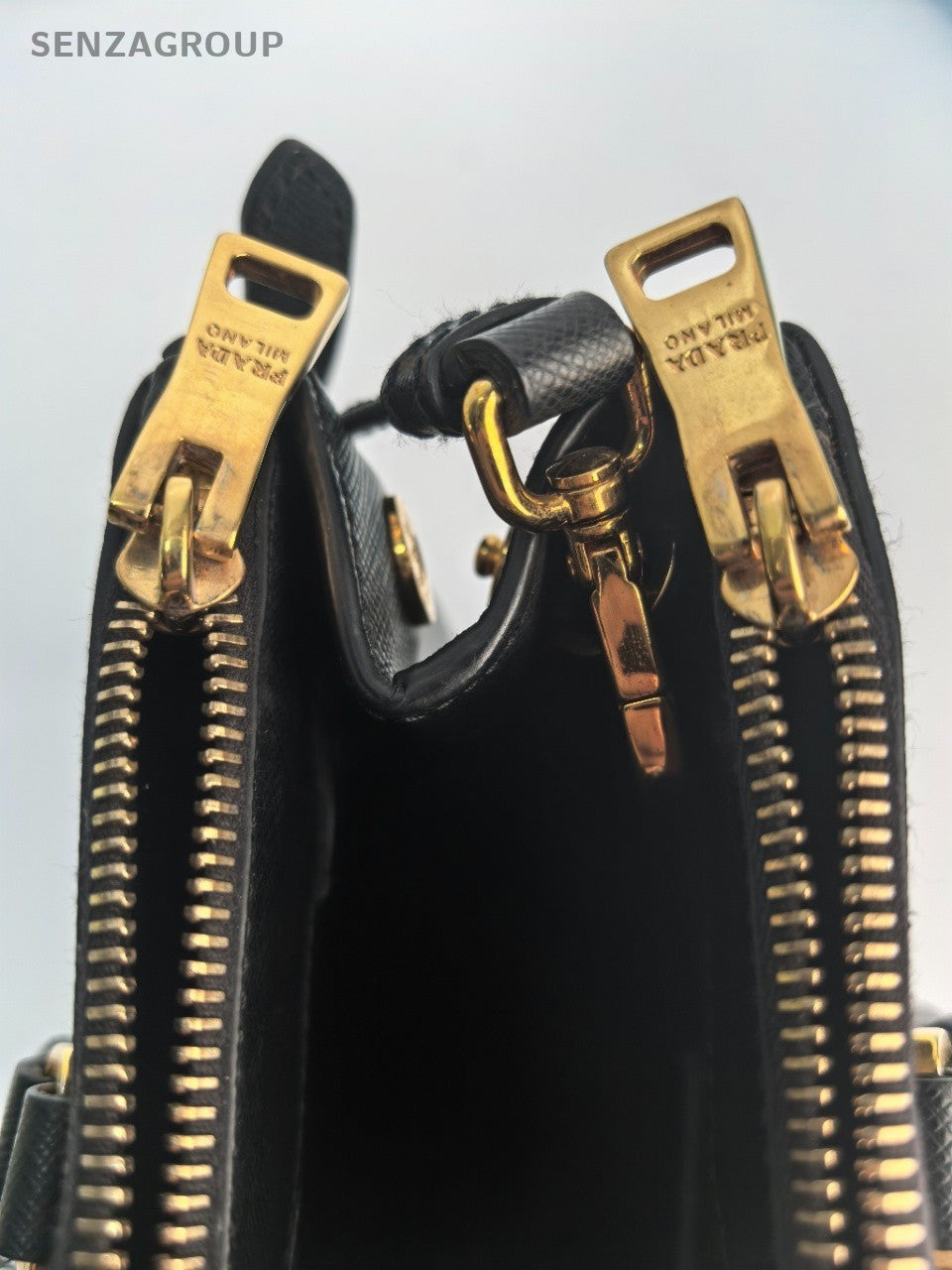 SJ0001 Prada Saffiano Galleria