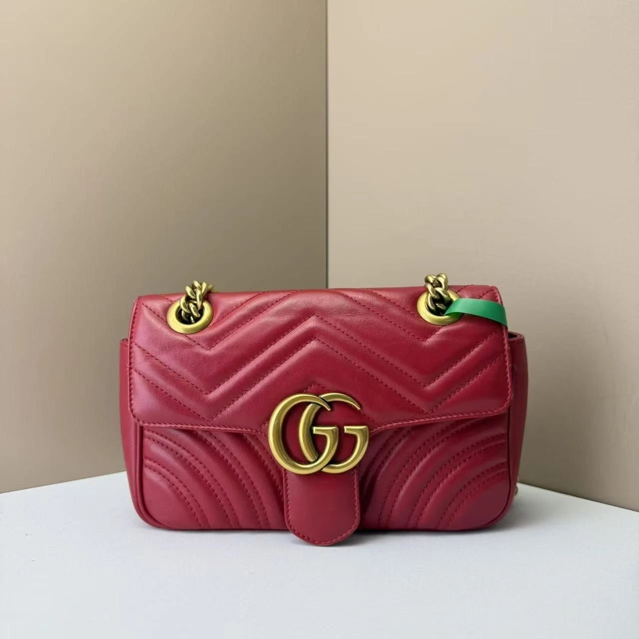 GUCCI Marmont22 Red Gold Chain Shoulder Bag For Women