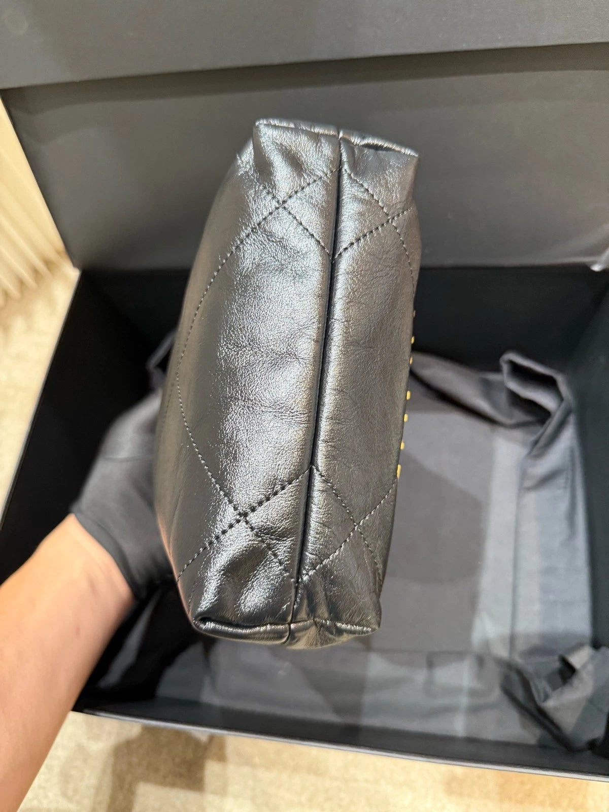 CHANEL 22bag Mini Magnetic Closure Black Gold Tote Bag For Women