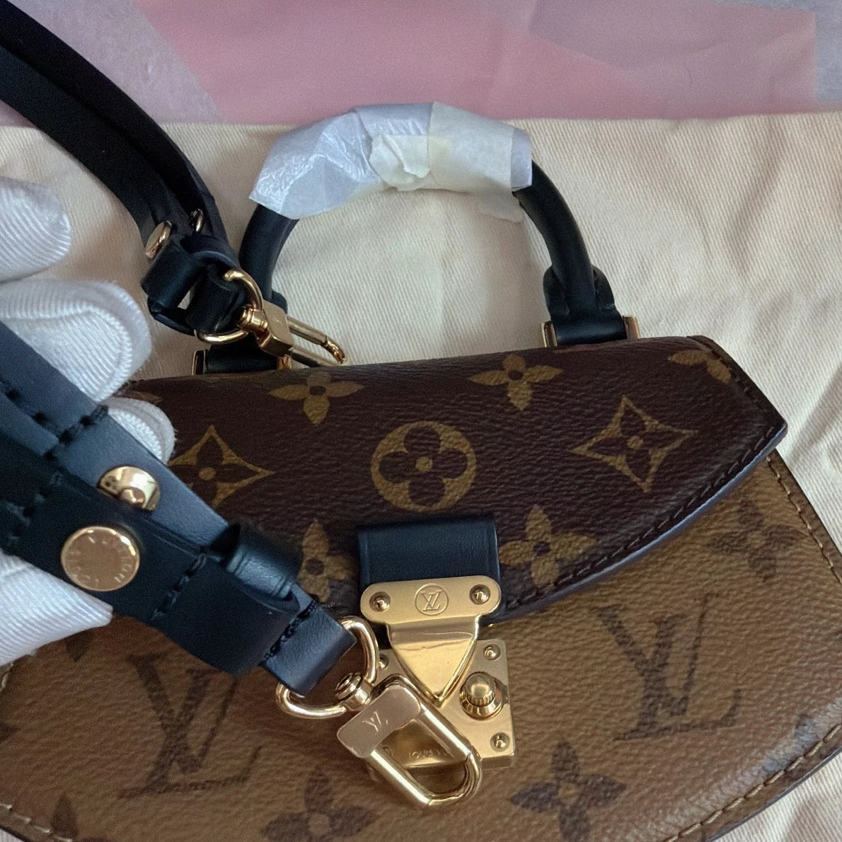 Louis Vuitton Tillsit Mini Monogram Canvas Handbag Crossbody Chip Version