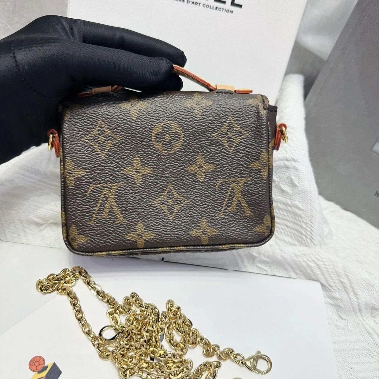 Louis Vuitton Monogram Canvas Mini Messenger Bag For Women