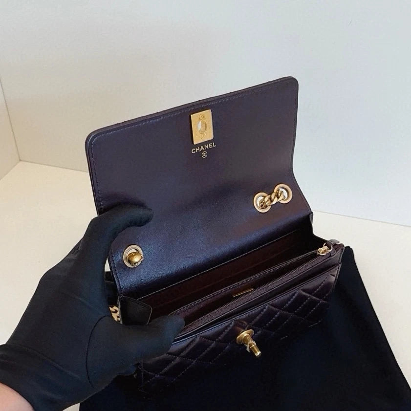 Chanel WOC Chain Shoulder Bag Crossbody Brown Gold Diamond Classic Women