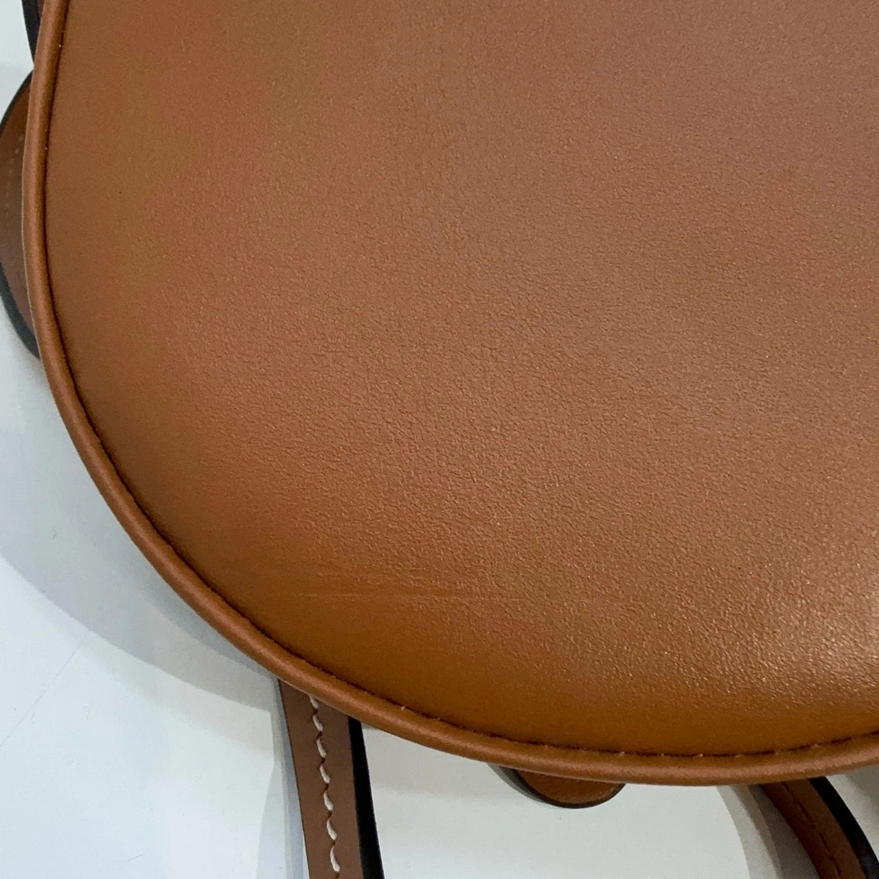 LOEWE Logo Embossed Solid Cowhide Portable Horseshoe Shoulder Crossbody