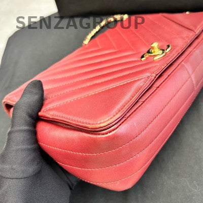 Chanel V-Quilted Flap Chain Shoulder Crossbody Bag Red Gold Hardware