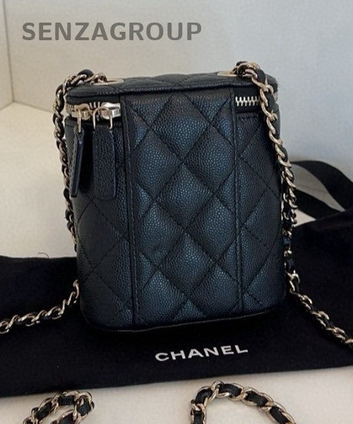 CHANEL CC Chain Calfskin Shoulder bag Crossbody Black