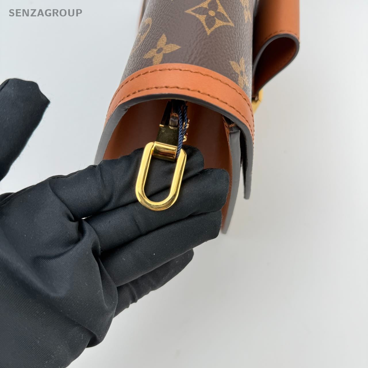 SJ0001 Dauphine MM shoulder bag
