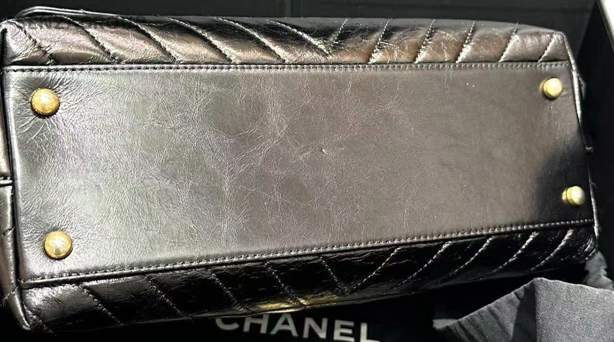 Chanel Cocohandle MM Calfskin Top Handle Bag Chain Crossbody Black Gold Women