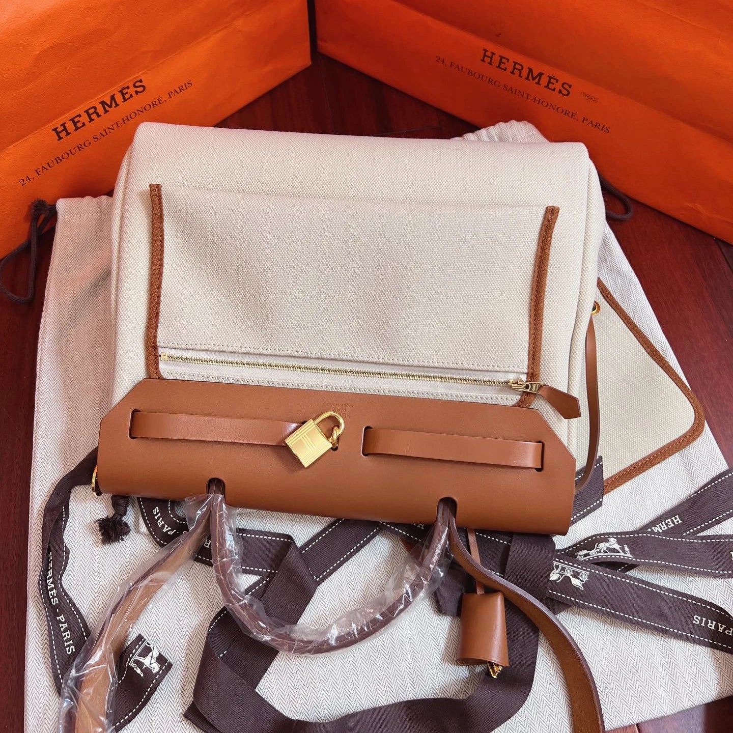 Hermes Herbag31 Top Handle Shoulder Crossbody White Brown Gold Women Classic