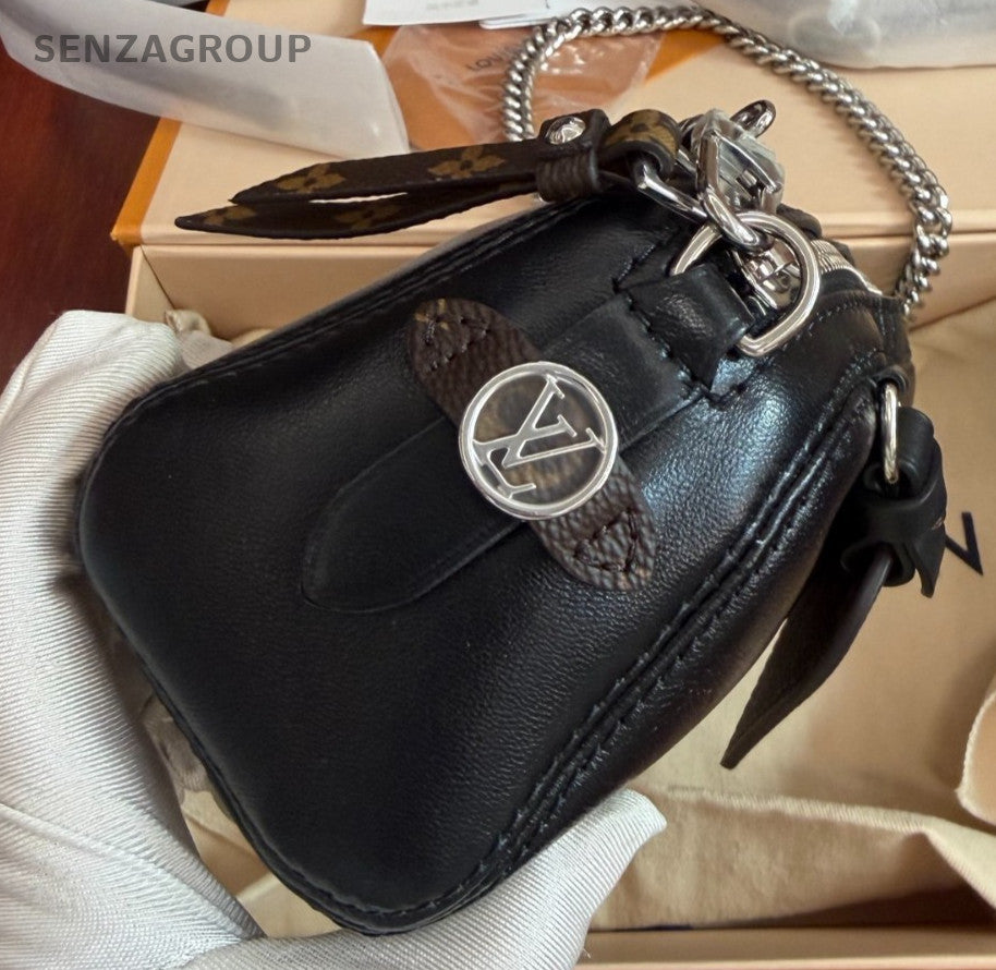 Louis Vuitton Pochette Vibe Lambskin Chain Shoulder Crossbody Black Silver Women