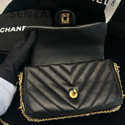 Chanel Black Gold Chain Shoulder Crossbody Bag Classic Fashion