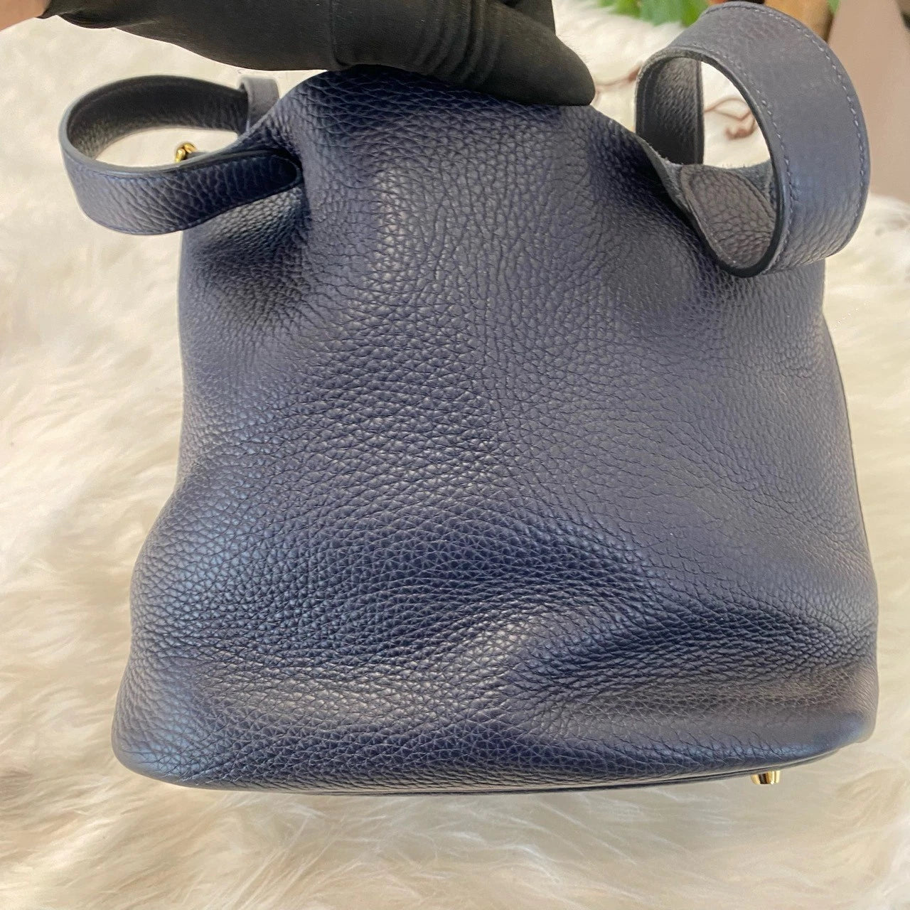 Hermès Picotin Lock 22 Blue Gold Hardware Women's Handbag