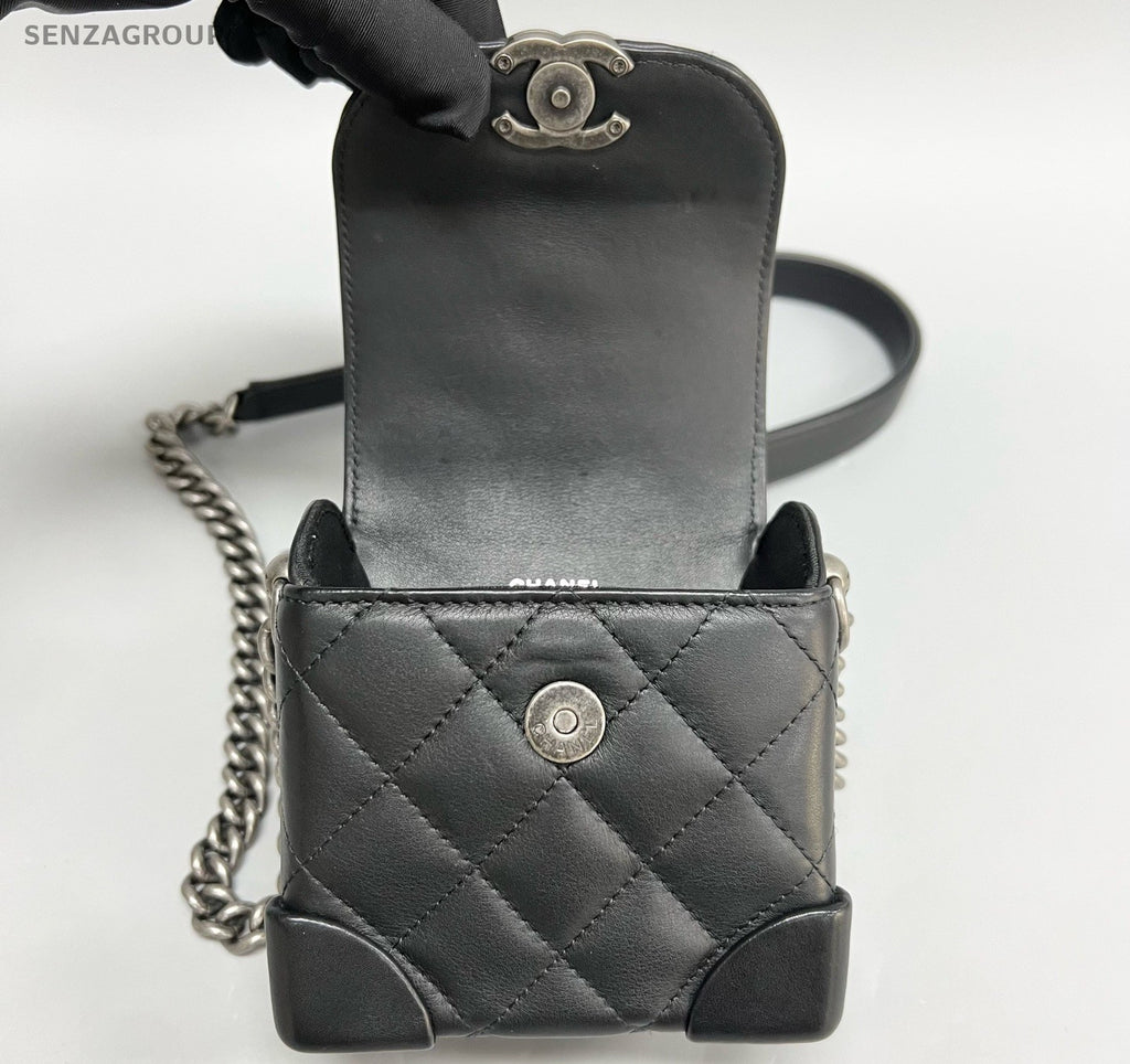 Chanel Diamond Box Chain Crossbody Black Silver Used Women Classic