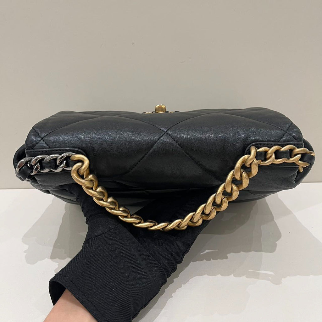 Chanel 19 Bag Quilted Chain Shoulder Bag Black Gold Classic Women's Fashion