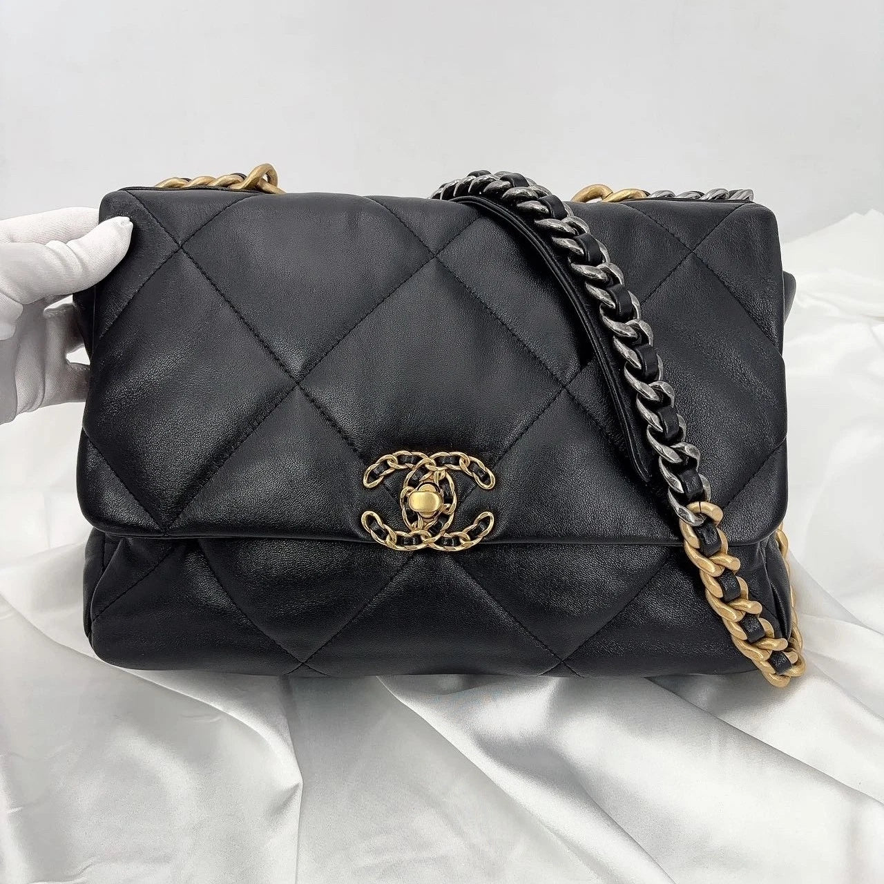 CHANEL 19 Medium Black Gold Lambskin Shoulder Bag for Women