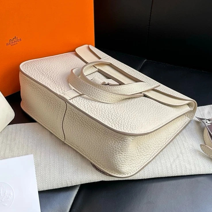 Excellent Condition Hermes Halzan 2Way White Handbag Crossbody Silver Hardware
