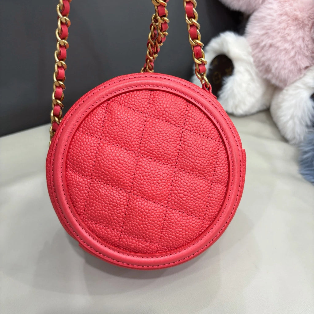 Chanel Diamond Round Bag Chain Crossbody Red Gold Women Classic
