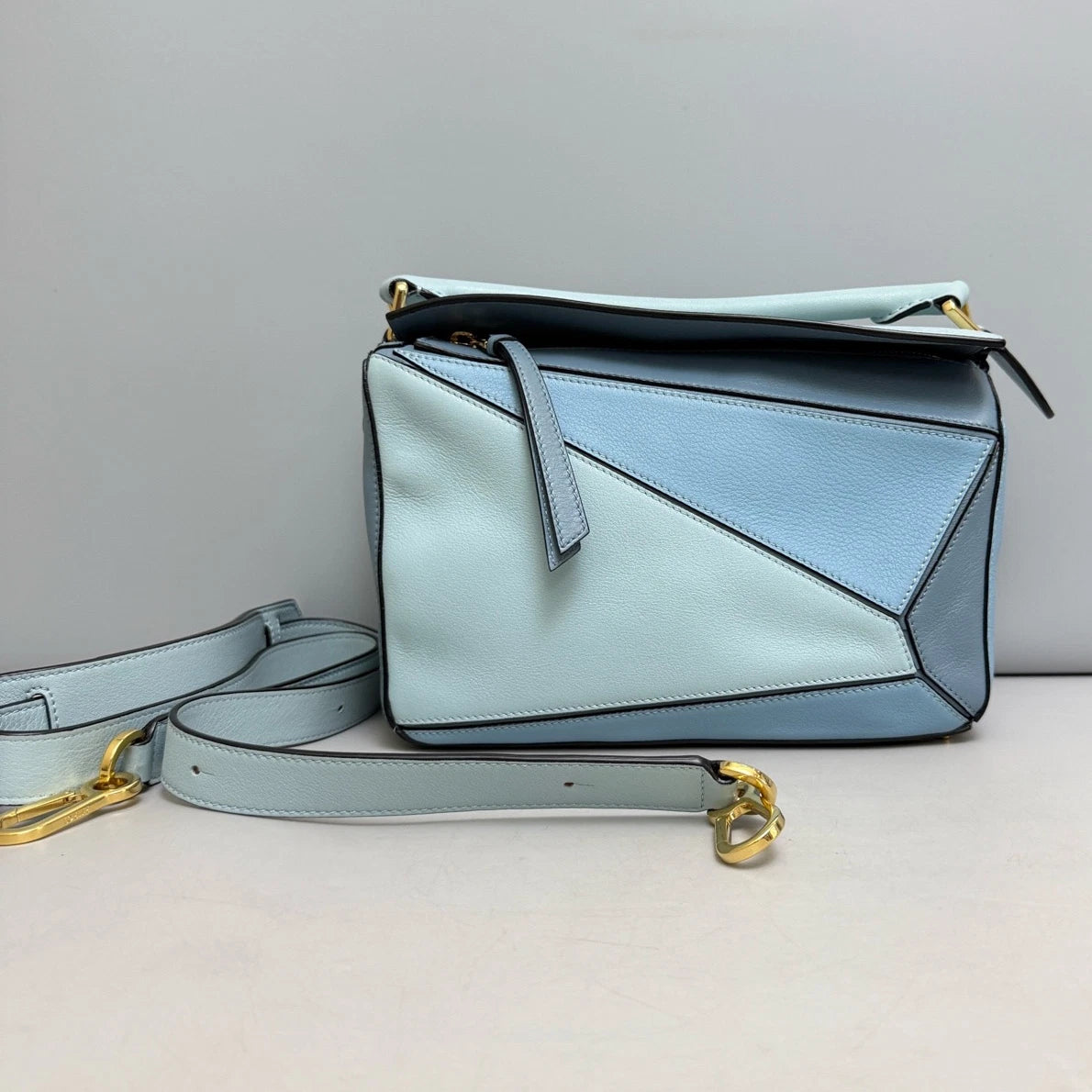Authentic Loewe Puzzle Calfskin Shoulder Crossbody Bag Blue Gold Hardware