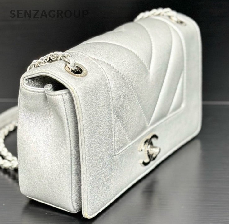 Chanel Classic Flap Calfskin Chain Shoulder Bag Crossbody Silver Women Fashion