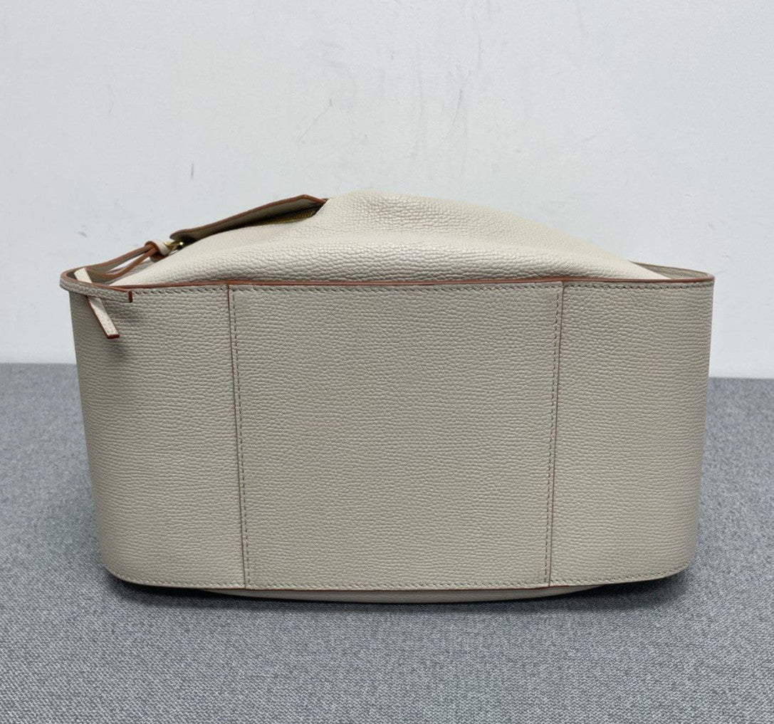 Loewe Hammock PM Top Handle Crossbody White Used Women Classic