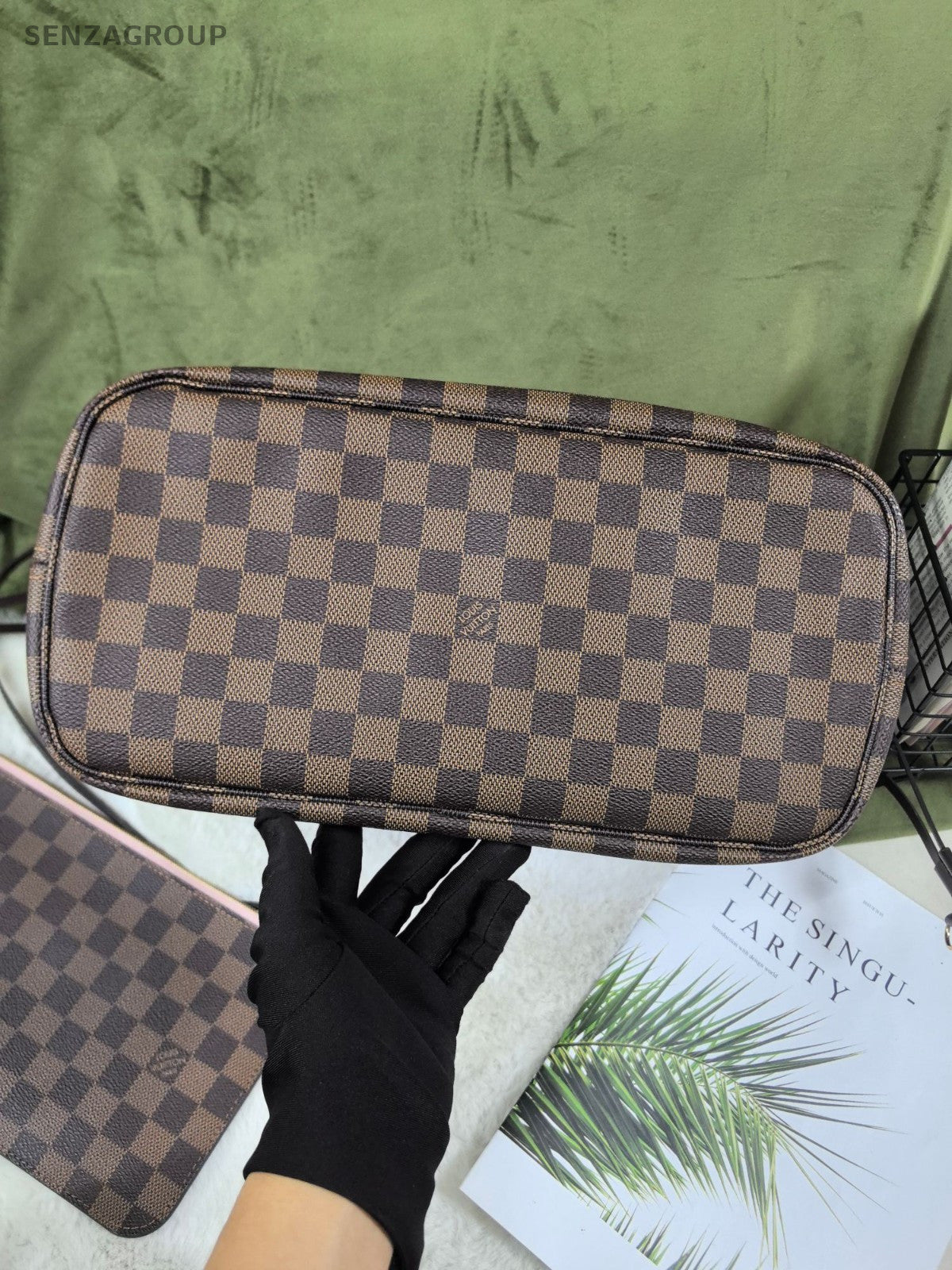 Louis Vuitton Neverfull MM Damier Ebene Tote with pouch Shoulder bag Women Brown