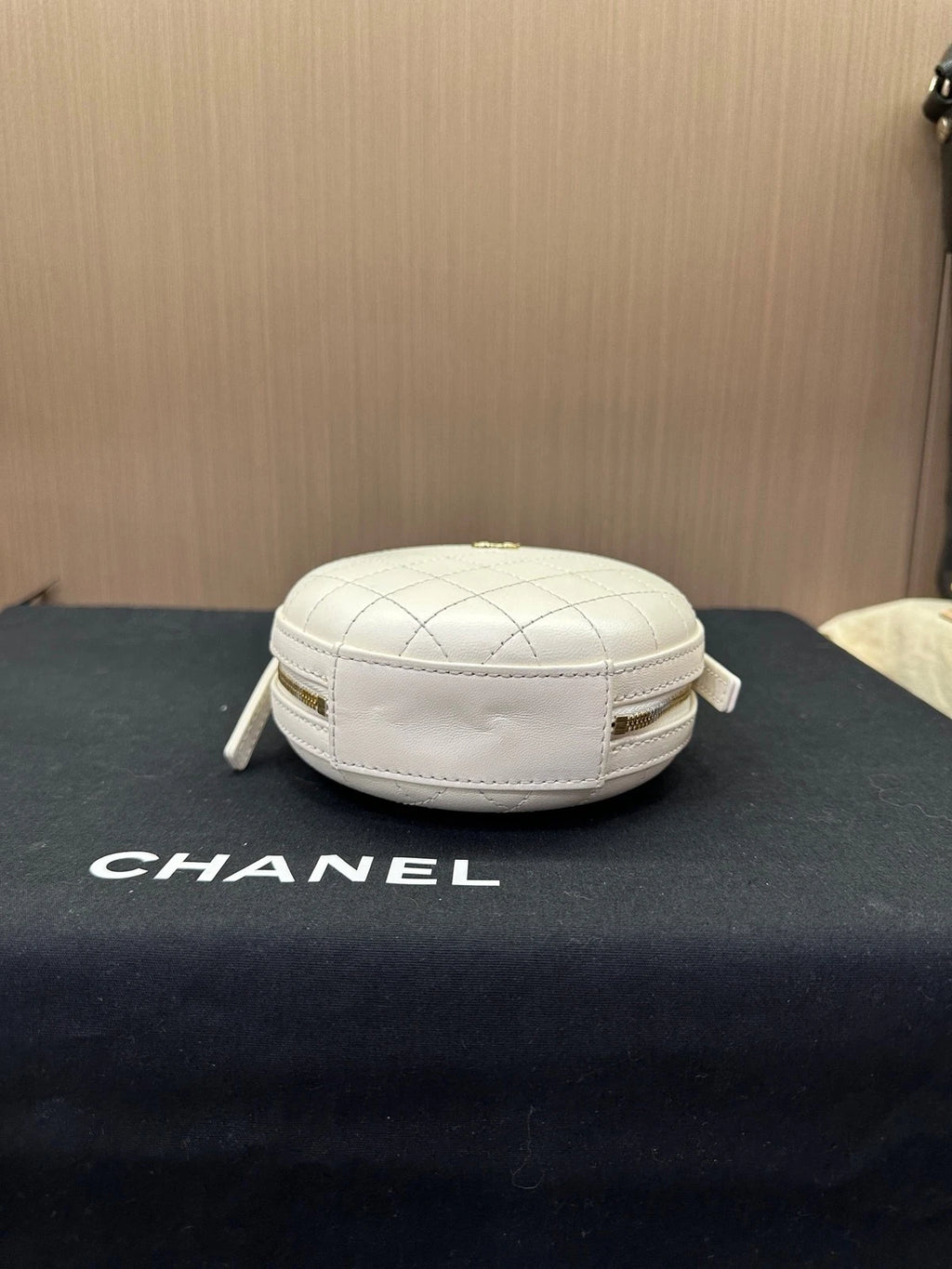 CHANEL Leather Hard Round Pearl Chain Dinner Bag For Women