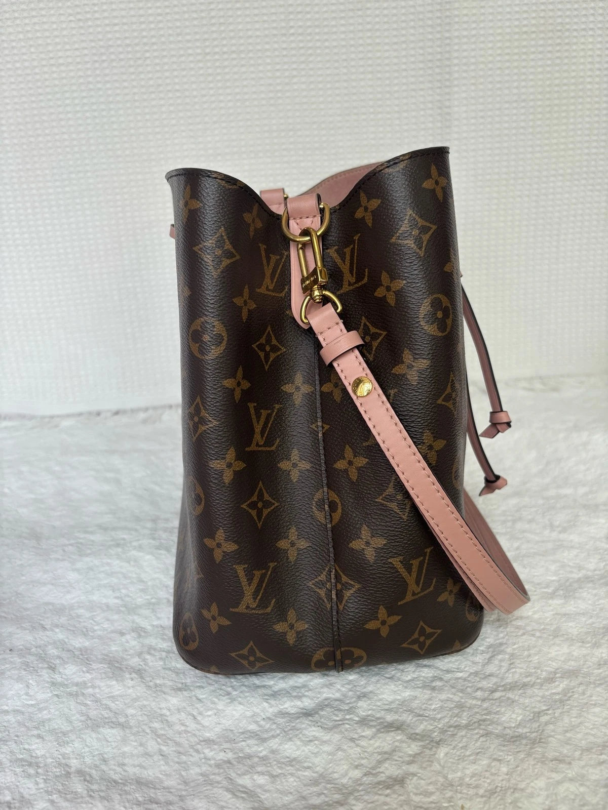Louis Vuitton Women's Canvas Bucket Bag