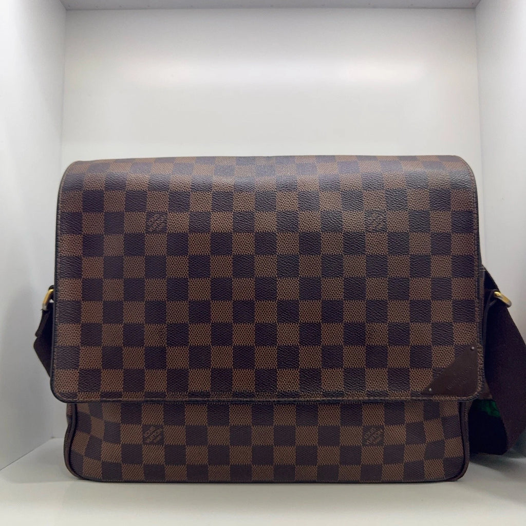 Authentic Louis Vuitton Shelton Laptop Messenger Bag Damier Canvas Crossbody