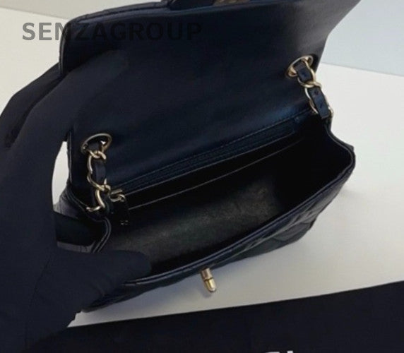 Chanel Classic Flap Chain Shoulder Bag Crossbody Black Gold Women Designer