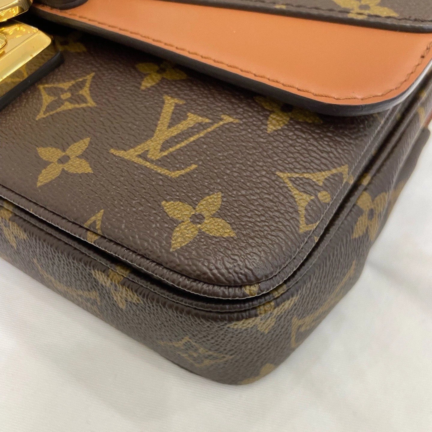 Louis Vuitton Marceau Chain Shoulder Bag Crossbody Brown Gold Women Classic