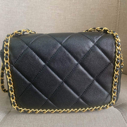 Chanel 24B Quilted Chain Shoulder Crossbody Bag Black Gold Classic