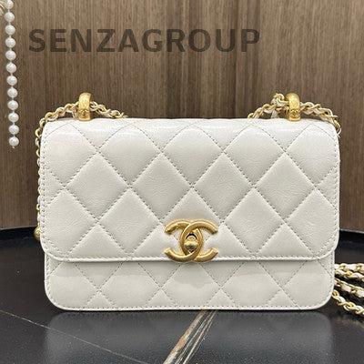 Chanel Classic Quilted Chain Shoulder Bag in Silver - Timeless & Stylish
