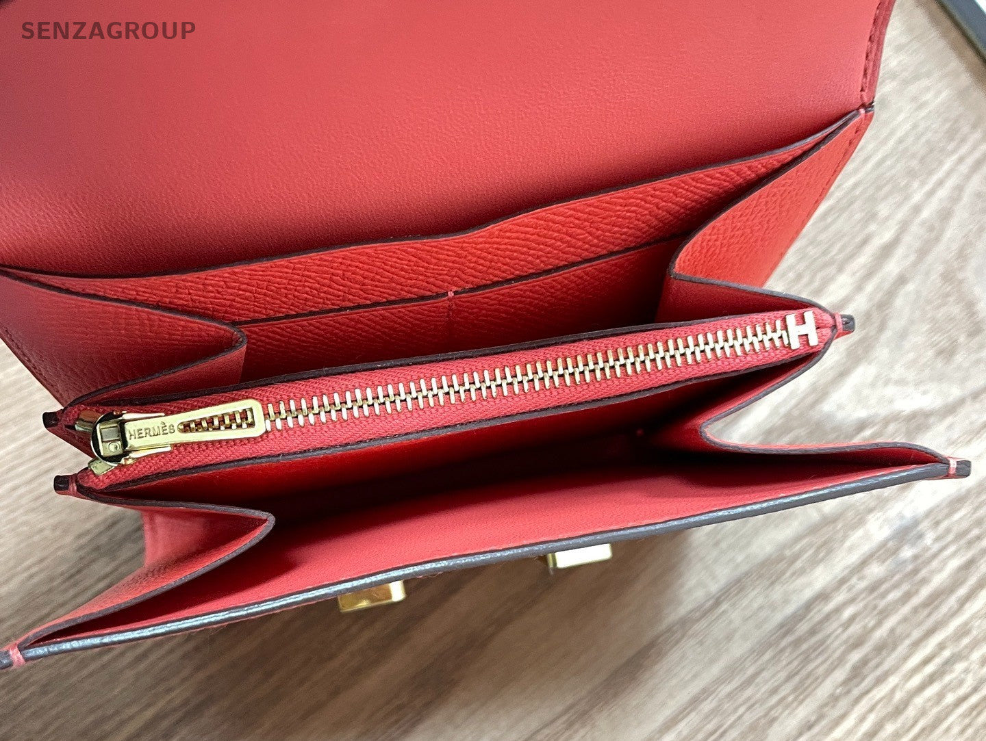 Hermès Epsom Leather Short Wallet Clutch Pink Women