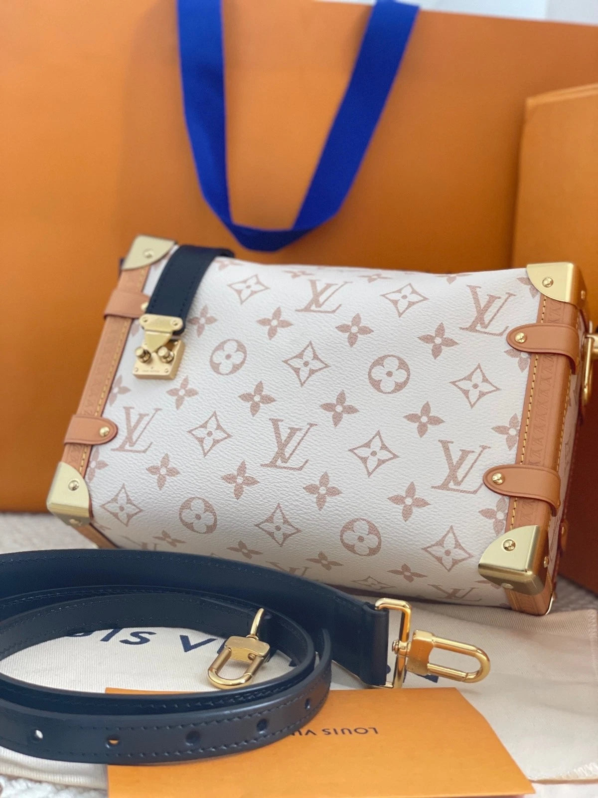 Louis Vuitton Medium Dune Shoulder Bag For Women