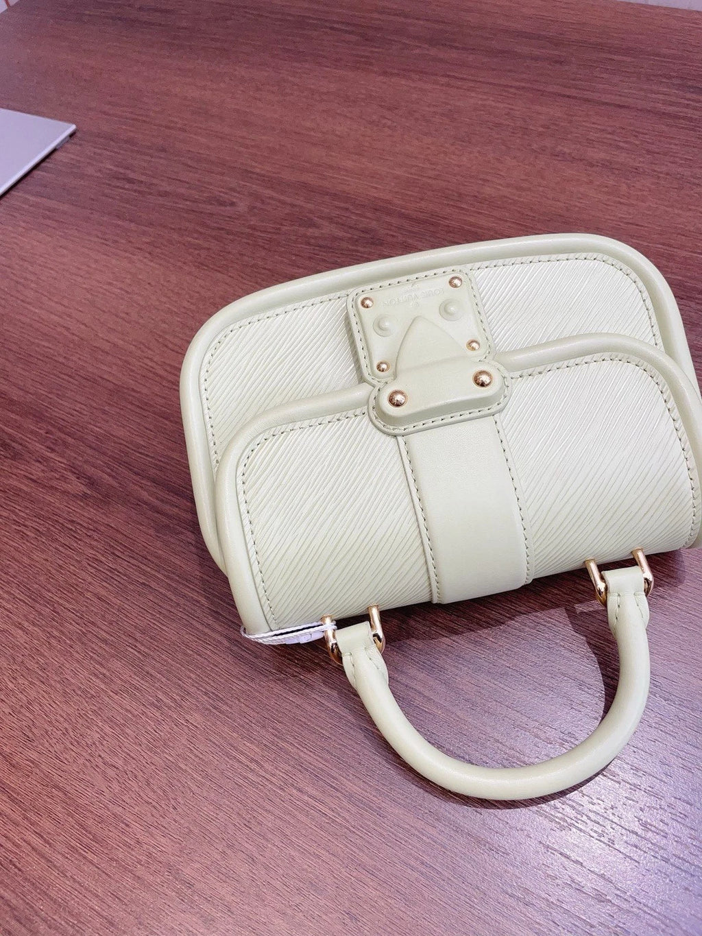 Louis Vuitton Hide And Seek Messenger Bag Daily Casual Avocado Green Epi
