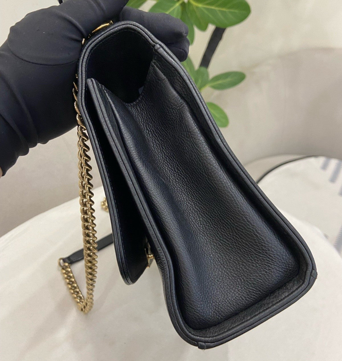 Chanel Label Click Calfskin Chain Shoulder Bag Crossbody Black Gold Women