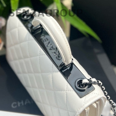 Chanel Trendy CC 24B White Leather Shoulder Bag with Chain Strap