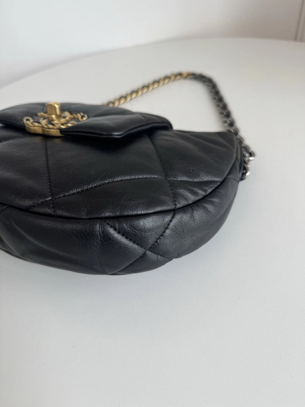 Chanel 19Bag Hobo Black Chain Handbag Shoulder Bag Gold Hardware Diamond