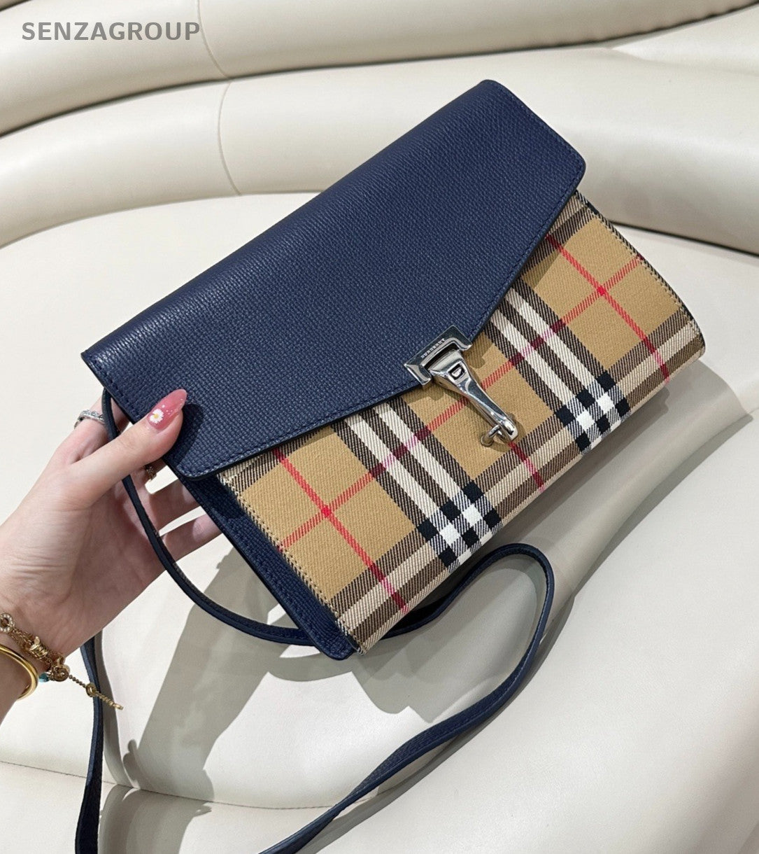 Burberry Canvas Leather Shoulder Crossbody Bag Women Multicolor Almost Brand new