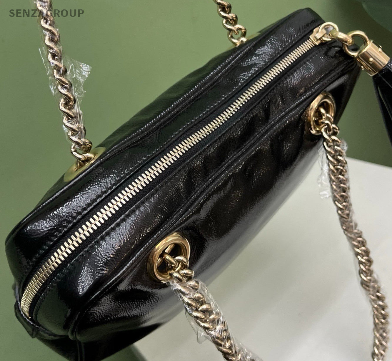 Gucci Tassel Soho Chain Shoulder Bag Black Gold Women Classic Designer