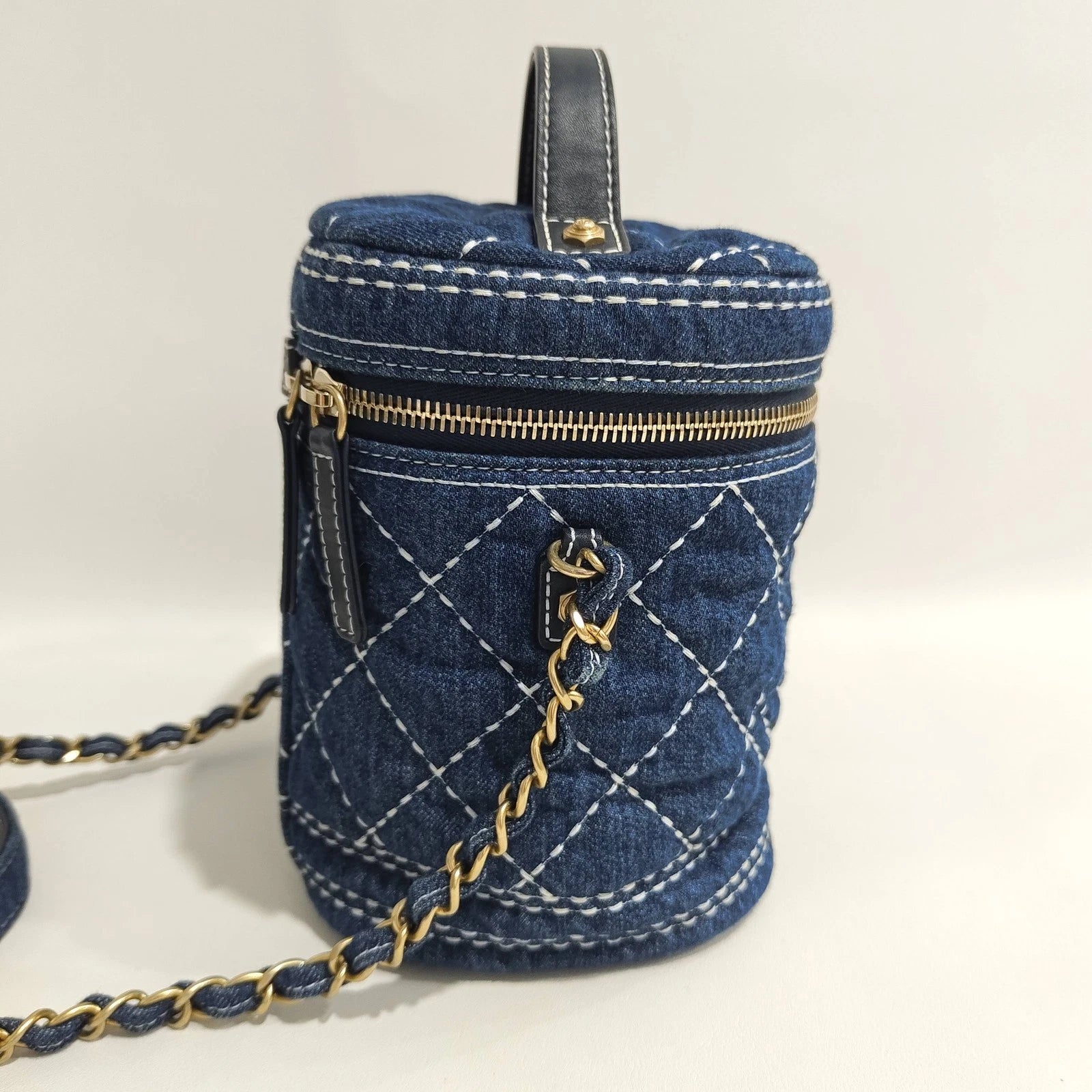 CHANEL Denim Topstitch Bucket Bag For Women