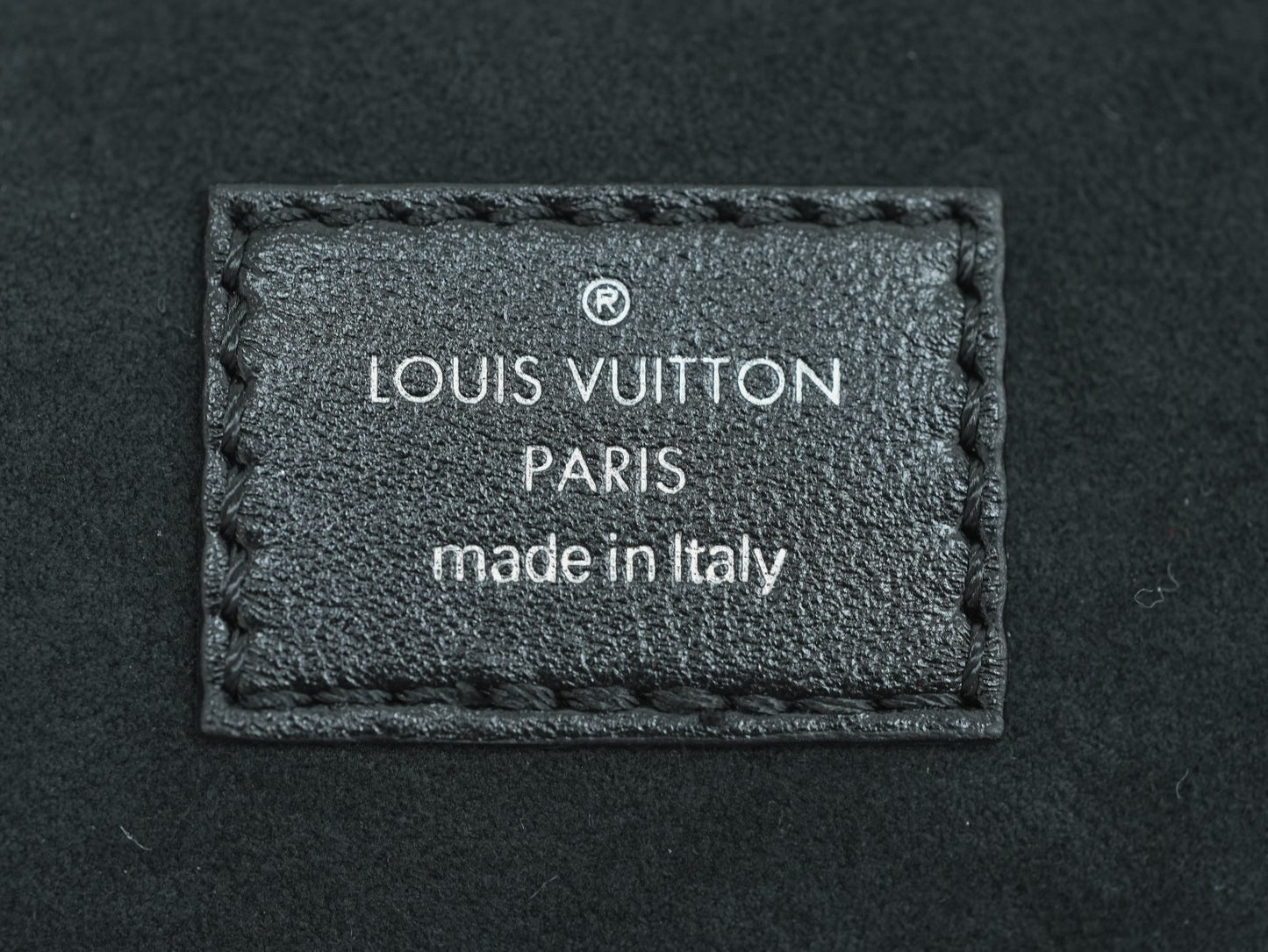 Louis Vuitton Carryall Cargo Vibe PM Chain Shoulder Bag M24861 Almost Brand NEW