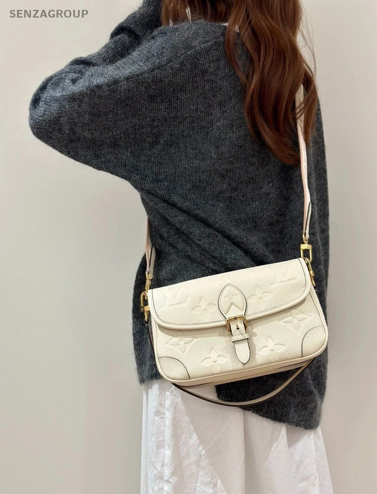 Louis Vuitton Diane baguette Monogram Shoulder Bag White Almost Brand New