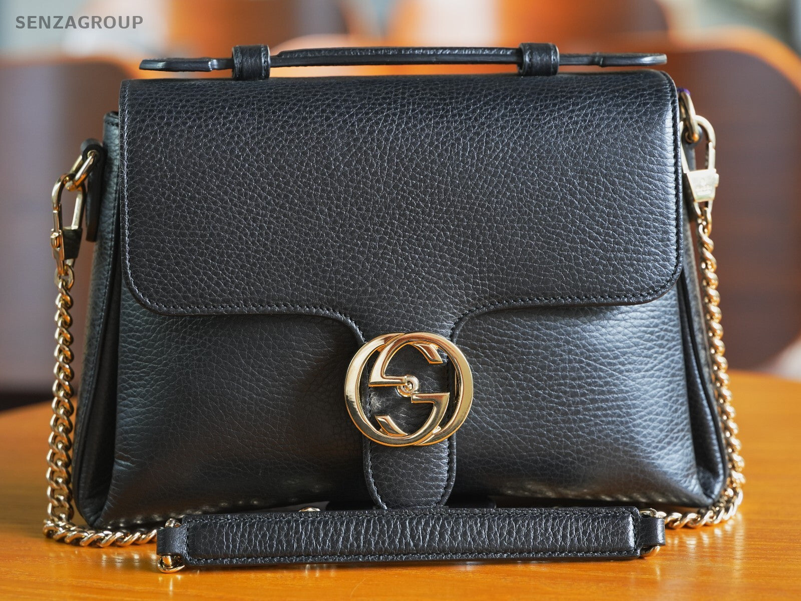 GUCCI Interlocking Top Handle Shoulder Bag