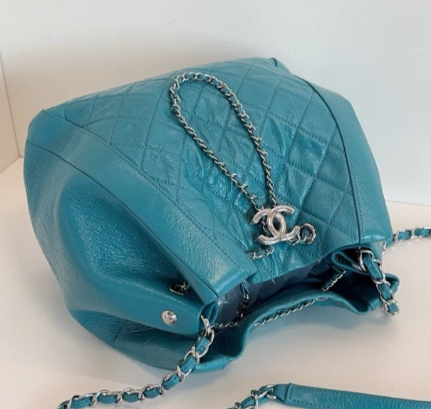 Chanel Diamond Drawstring Bucket Chain Shoulder Bag Crossbody Green Silver Women