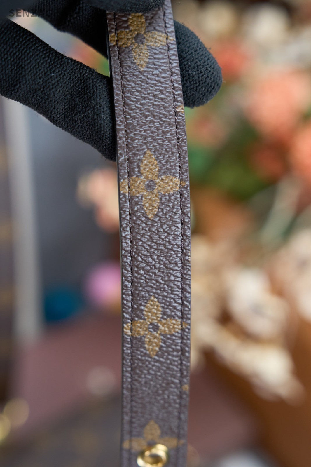 Louis Vuitton Monogram Messenger Bag Shoulder Crossbody Bag Women Brown