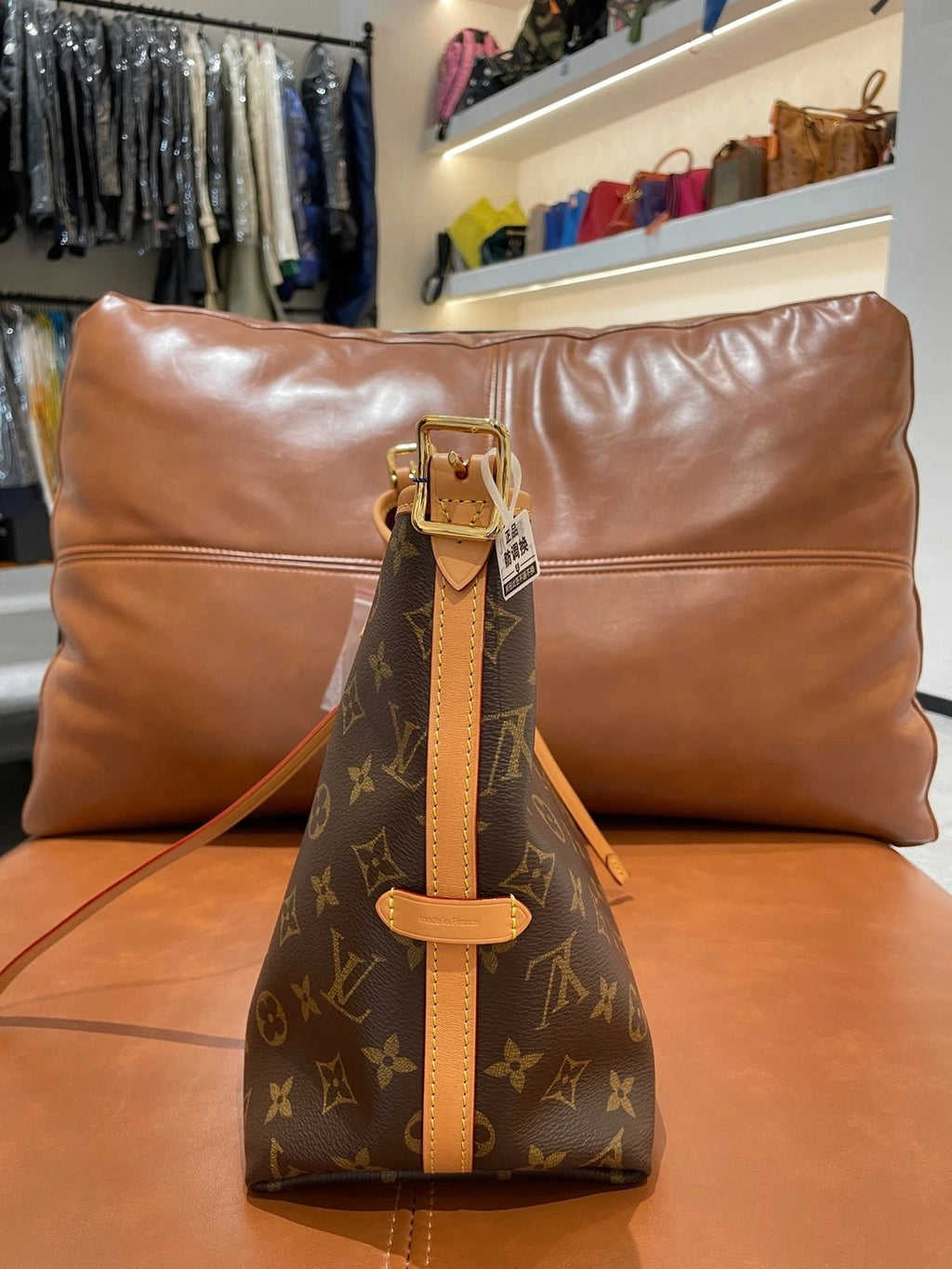 Louis Vuitton Carryall Monogram Canvas Tote Bag Excellent